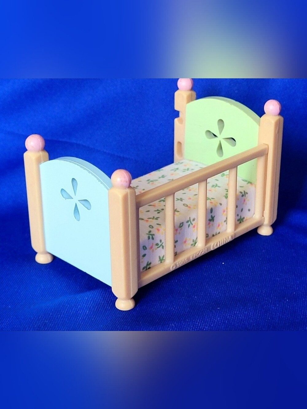 Vintage Calico Critters Furniture Nursery Bed Crib, Epoch, Sylvanian Families